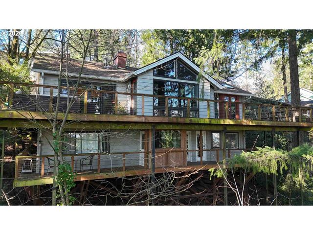 4068 Sw HEWETT Blvd, Portland, OR 97221