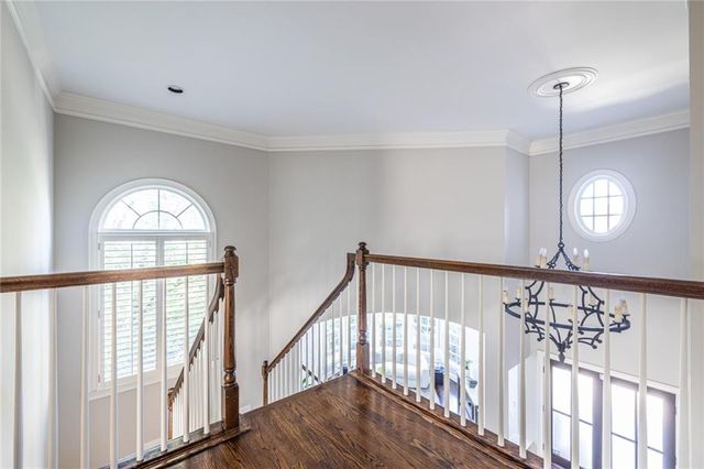 825 Glengate Place, Atlanta, GA 30328