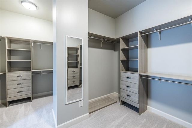 825 Glengate Place, Atlanta, GA 30328