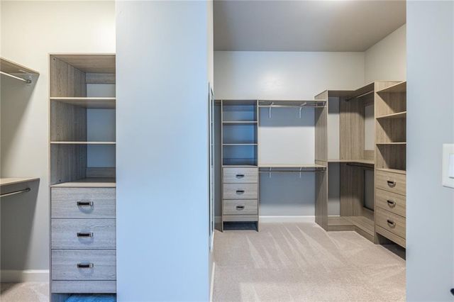 825 Glengate Place, Atlanta, GA 30328