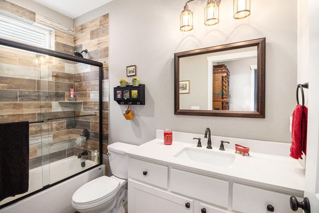 107 Barnsley Drive, Howell, MI 48843
