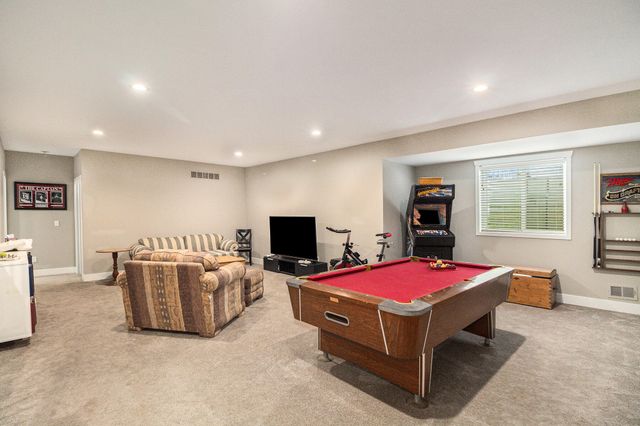 107 Barnsley Drive, Howell, MI 48843