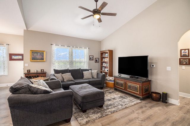 107 Barnsley Drive, Howell, MI 48843