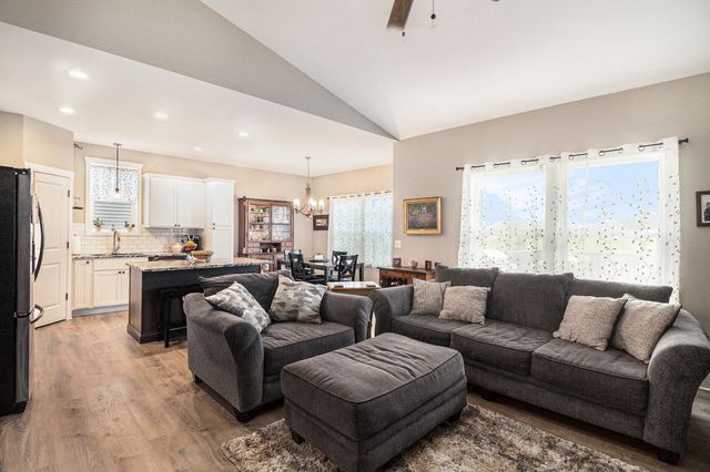 107 Barnsley Drive, Howell, MI 48843