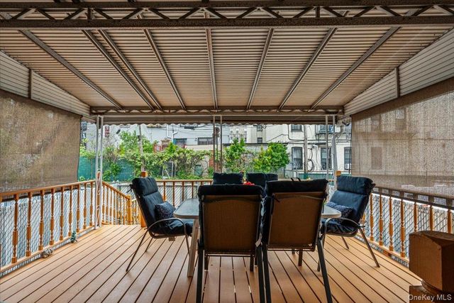 320 Marion Street, Brooklyn, NY 11233