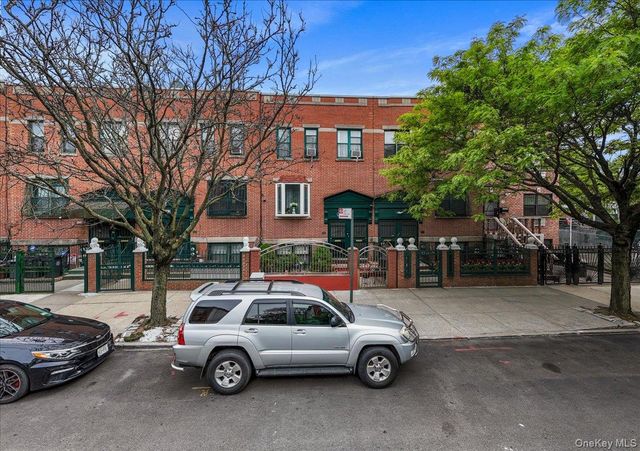 320 Marion Street, Brooklyn, NY 11233