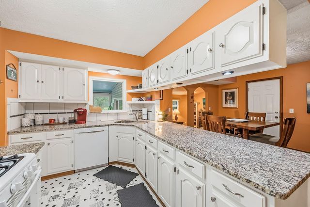 8369 Walnut Avenue, Galena, OH 43021