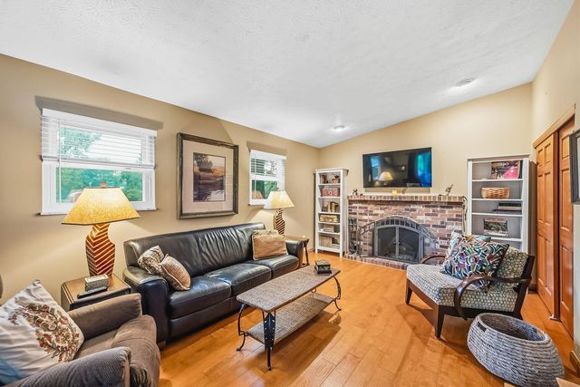 8369 Walnut Avenue, Galena, OH 43021