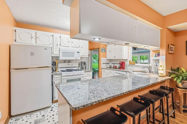 8369 Walnut Avenue, Galena, OH 43021