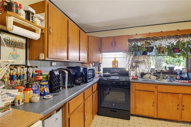 613 Spring Street West, Utica, NY 13502