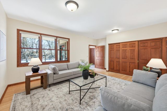 2019 Franklin Avenue SE, Minneapolis, MN 55414