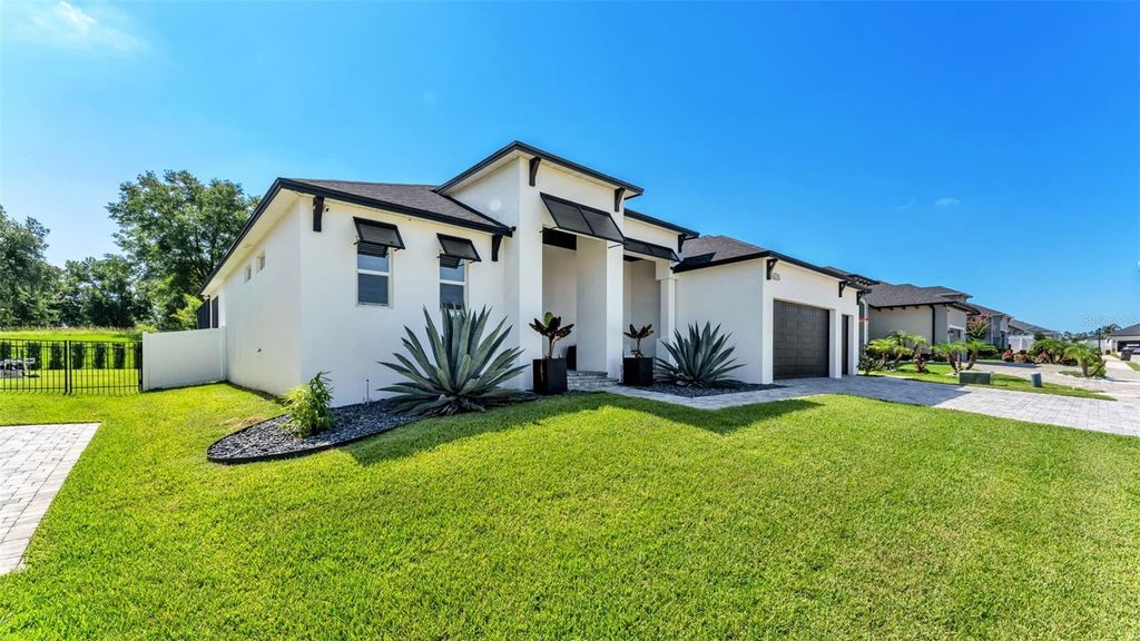 Image 2 of property listing at 6626 RIDGEMONT ROAD, Lakeland, FL 33813