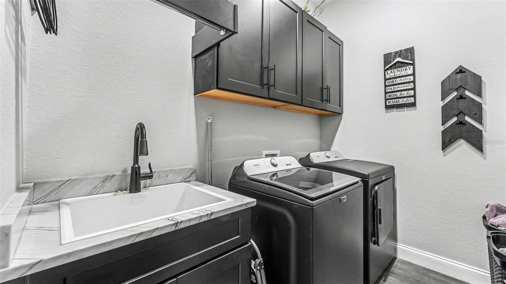 Image 12 of property listing at 6626 RIDGEMONT ROAD, Lakeland, FL 33813