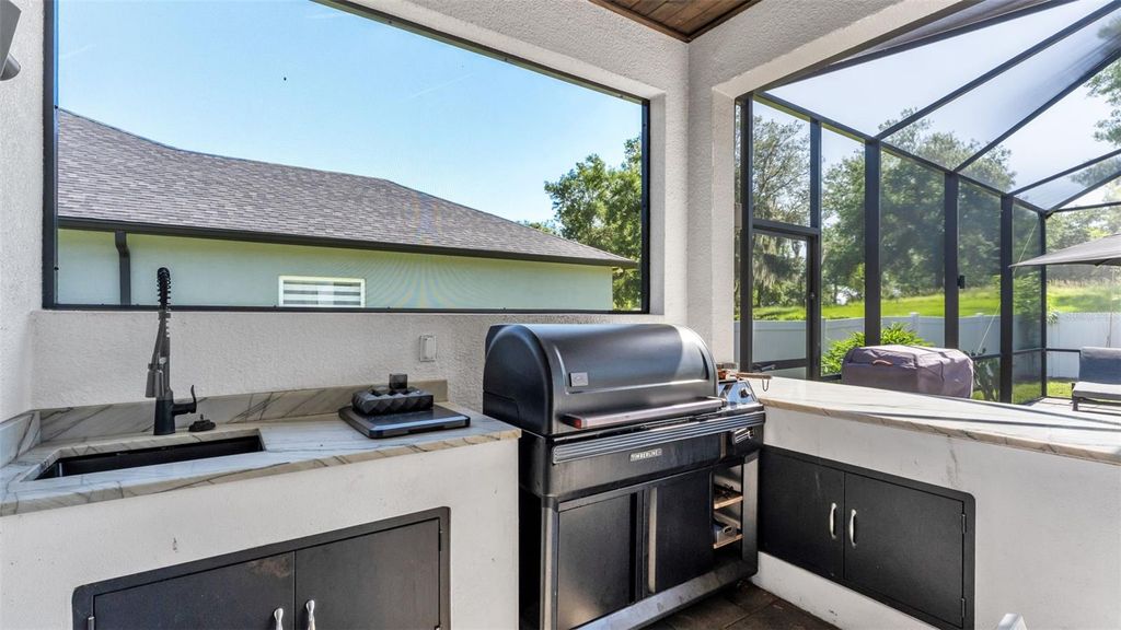 Image 49 of property listing at 6626 RIDGEMONT ROAD, Lakeland, FL 33813