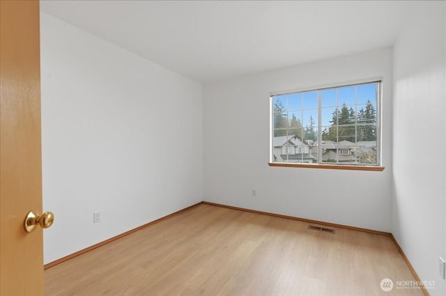 27213 32nd Place S, Auburn, WA 98001