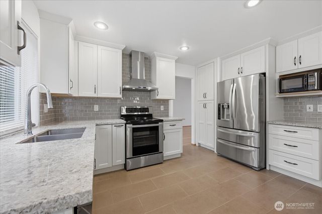 27213 32nd Place S, Auburn, WA 98001