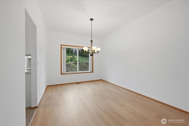 27213 32nd Place S, Auburn, WA 98001