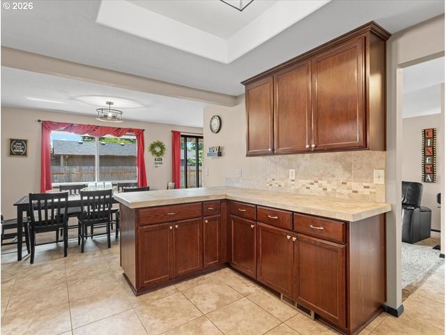 940 Ne BALDWIN St, Hillsboro, OR 97124