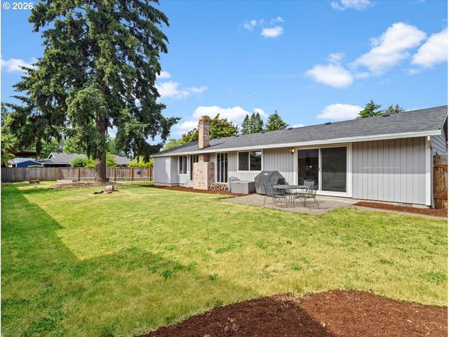 940 Ne BALDWIN St, Hillsboro, OR 97124