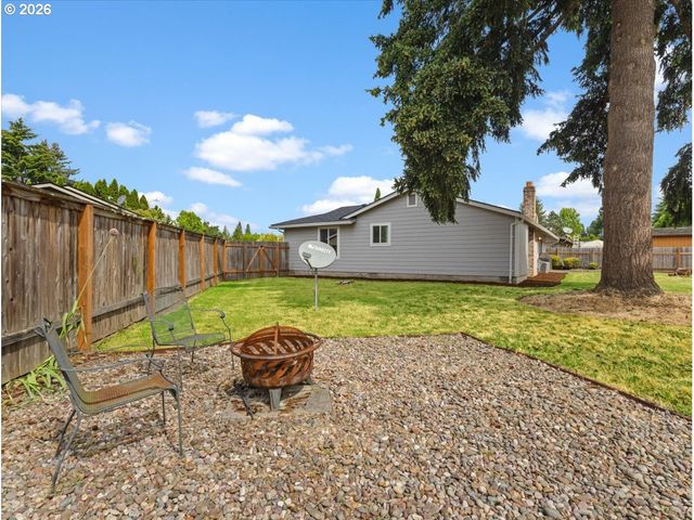 940 Ne BALDWIN St, Hillsboro, OR 97124