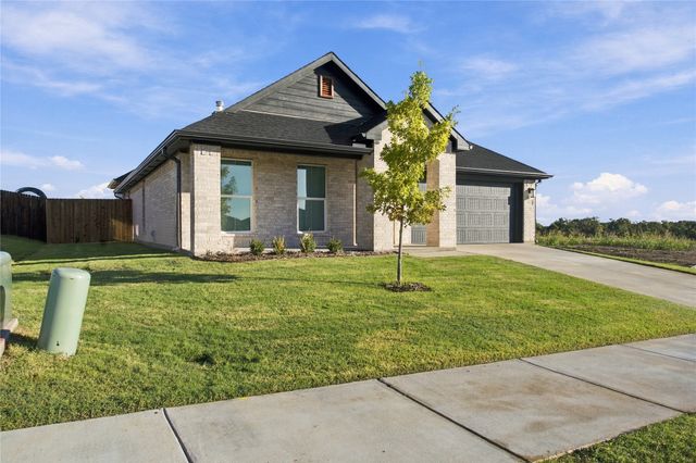 4215 Hummingbird Drive, Sherman, TX 75092