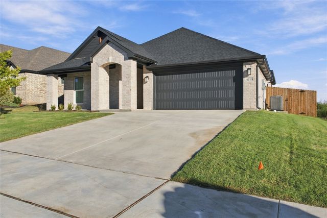 4215 Hummingbird Drive, Sherman, TX 75092