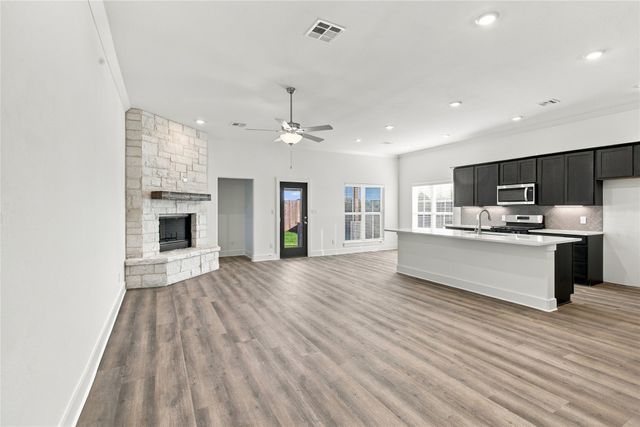 4215 Hummingbird Drive, Sherman, TX 75092