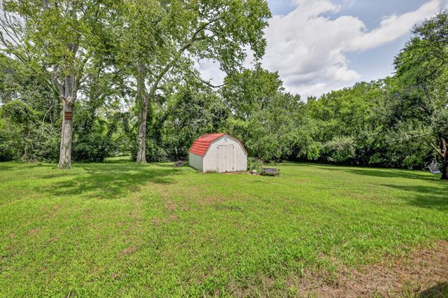 302 Dorr Dr, Goodlettsville, TN 37072