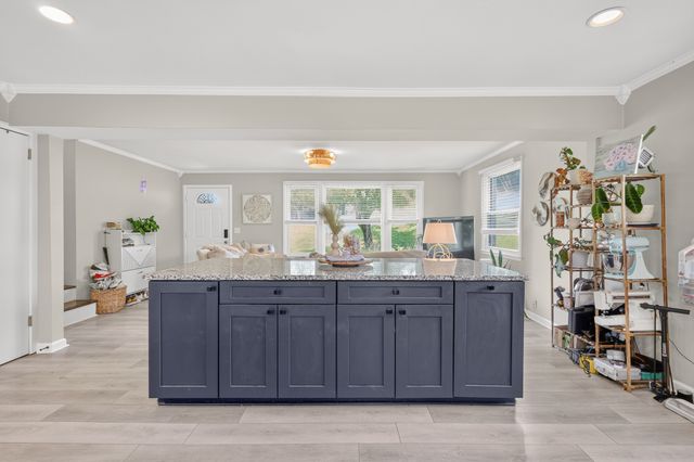 302 Dorr Dr, Goodlettsville, TN 37072