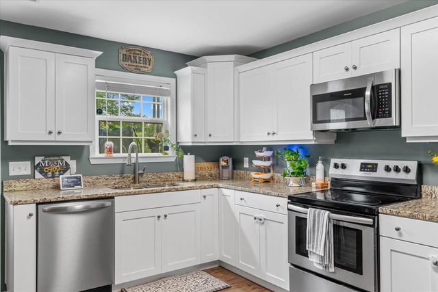 397 Woodlawn Ave, Dalton, GA 30721