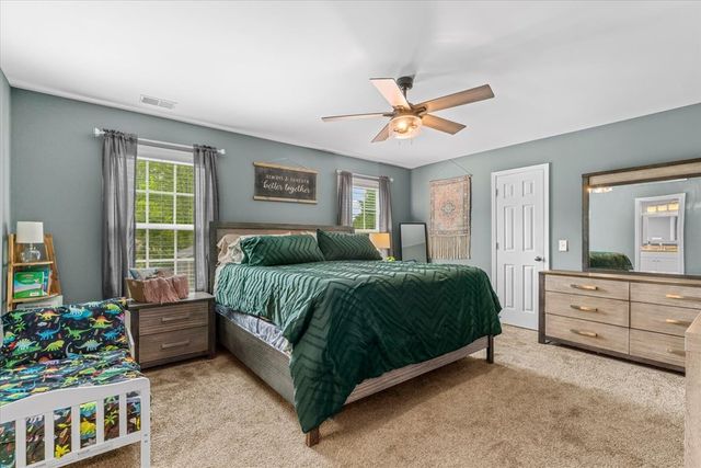 397 Woodlawn Ave, Dalton, GA 30721