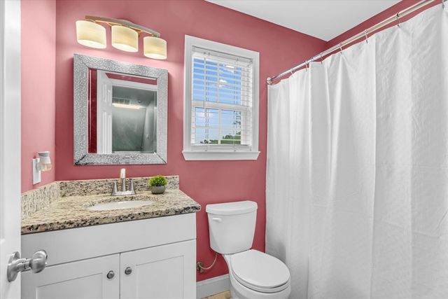 397 Woodlawn Ave, Dalton, GA 30721