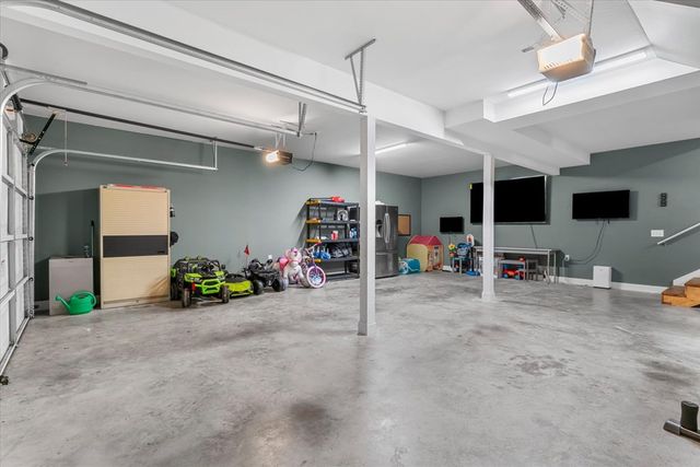 397 Woodlawn Ave, Dalton, GA 30721