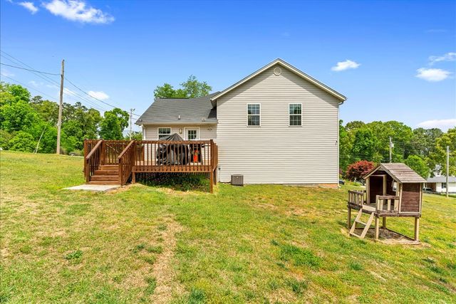 397 Woodlawn Ave, Dalton, GA 30721