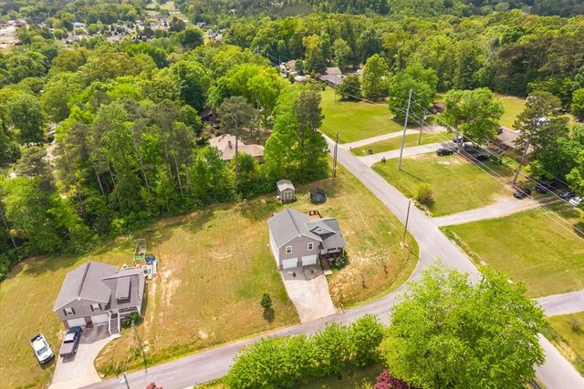 397 Woodlawn Ave, Dalton, GA 30721