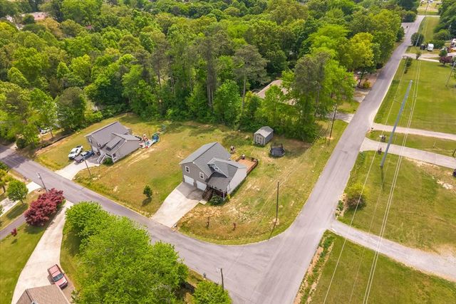 397 Woodlawn Ave, Dalton, GA 30721