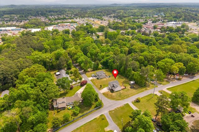 397 Woodlawn Ave, Dalton, GA 30721