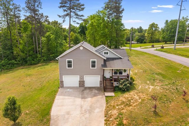 397 Woodlawn Ave, Dalton, GA 30721