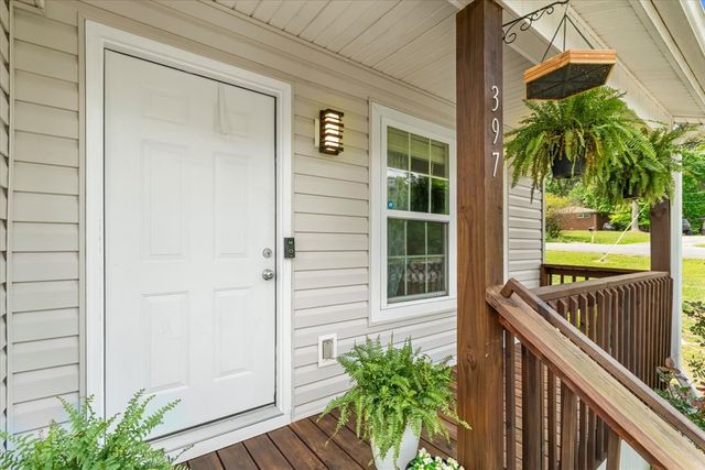397 Woodlawn Ave, Dalton, GA 30721