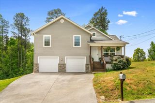 397 Woodlawn Ave, Dalton, GA 30721
