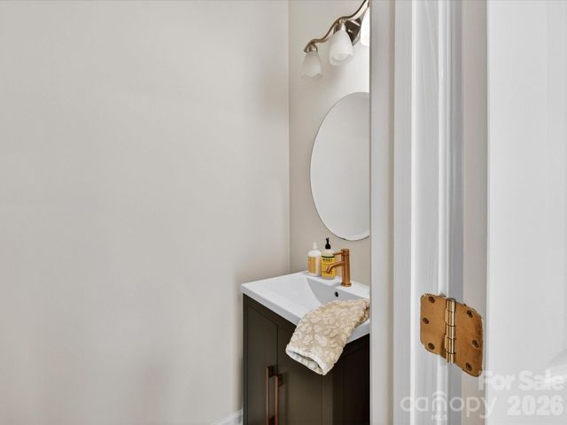 9334 Autumn Applause Drive, Charlotte, NC 28277