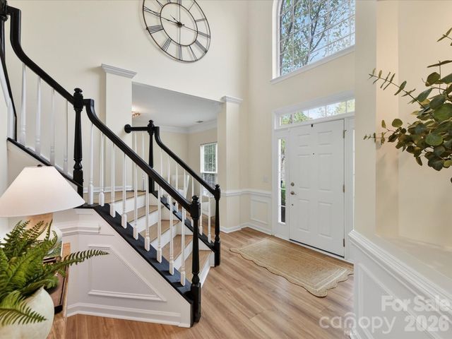 9334 Autumn Applause Drive, Charlotte, NC 28277