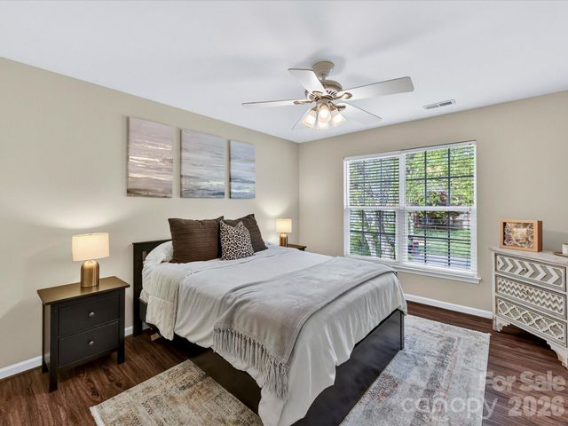 9334 Autumn Applause Drive, Charlotte, NC 28277