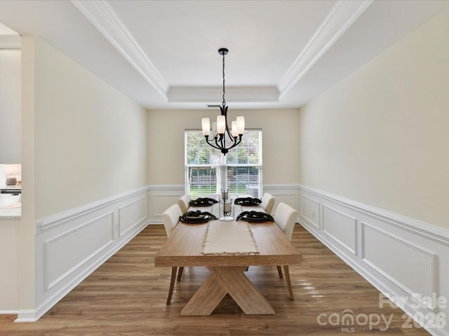 9334 Autumn Applause Drive, Charlotte, NC 28277