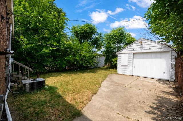 14981 Flanders Street, Detroit, MI 48205
