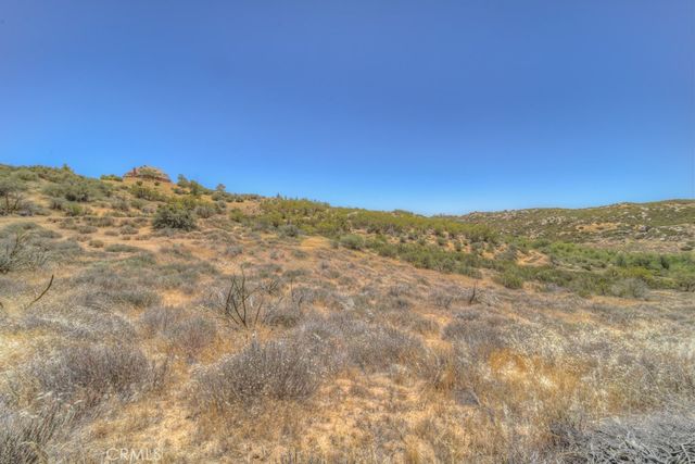 48805 Leaning Rock Court, Aguanga, CA 92536