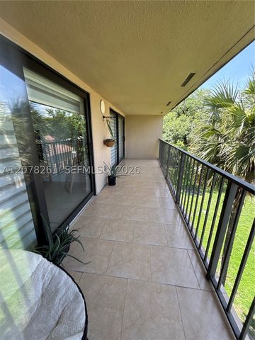 6305 Gage Pl 309A, Miami Lakes, FL 33014