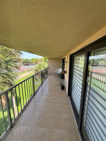 6305 Gage Pl 309A, Miami Lakes, FL 33014