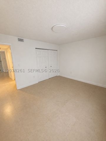 6305 Gage Pl 309A, Miami Lakes, FL 33014