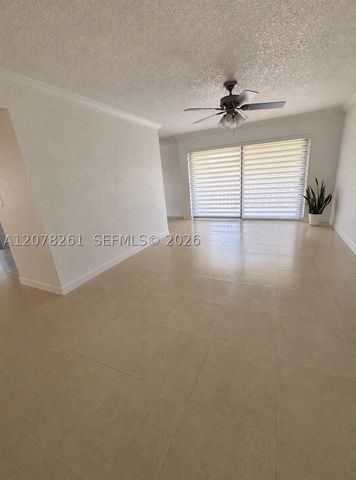 6305 Gage Pl 309A, Miami Lakes, FL 33014